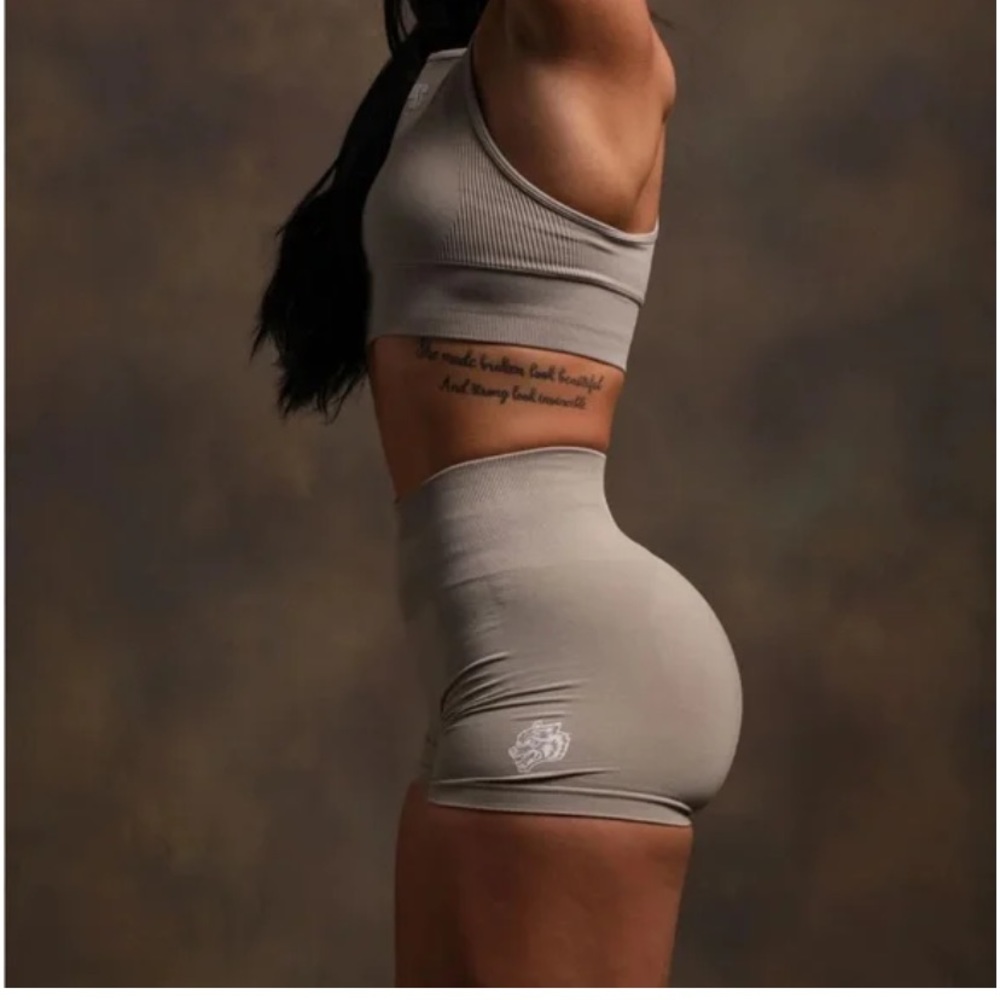 Darc Sport Seamless EVERSON Short in Cactus Grey